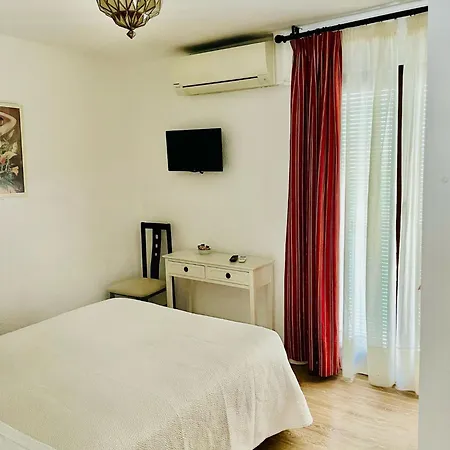 Zurita Guest house