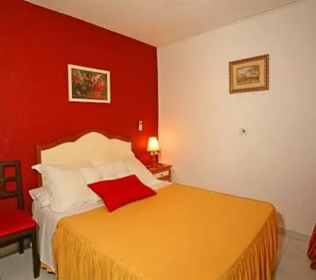 Zurita Guest house